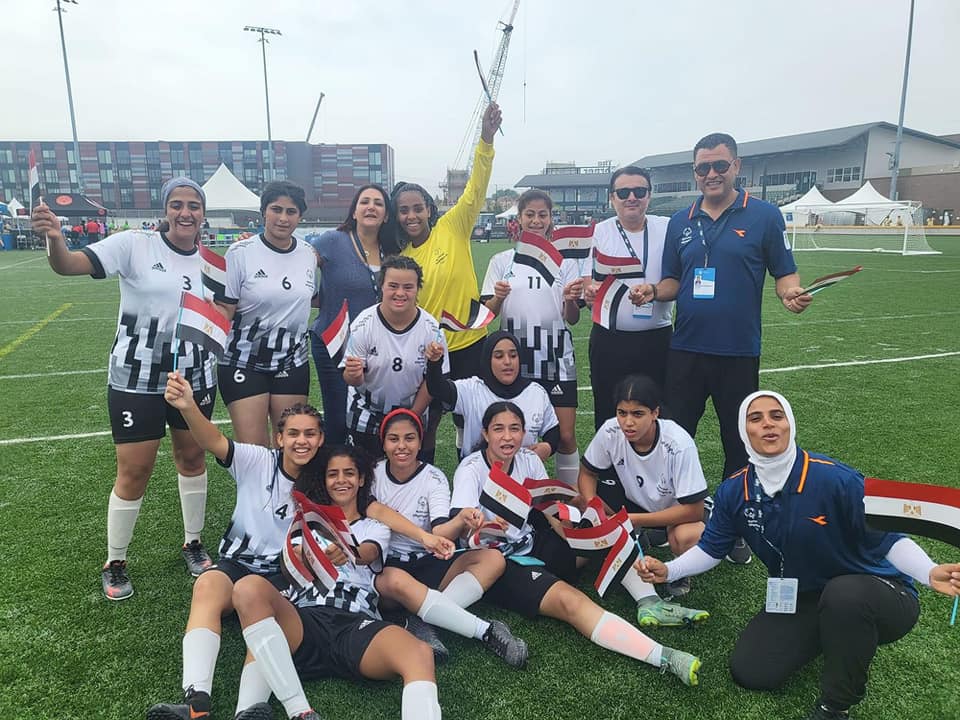 فريق سيدات الأولمبياد الخاص الموحد لكرة القدم للسيدات يفوز بكأس العالم