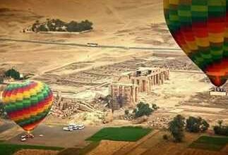 Hot air balloon flights fully suspended in Luxor
