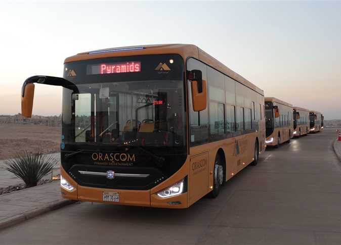 Electric bus system, 7 stations with integrated services for visitors start operating at pyramids 