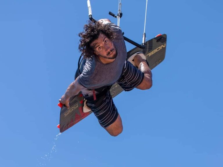 Shokr promotes tourism in Egypt with kitesurfing,, Egypt Independent