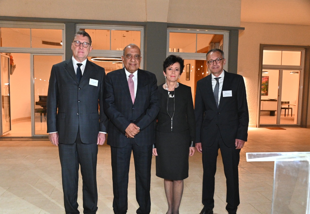 Egypt and Sweden sign historic textile machinery deal