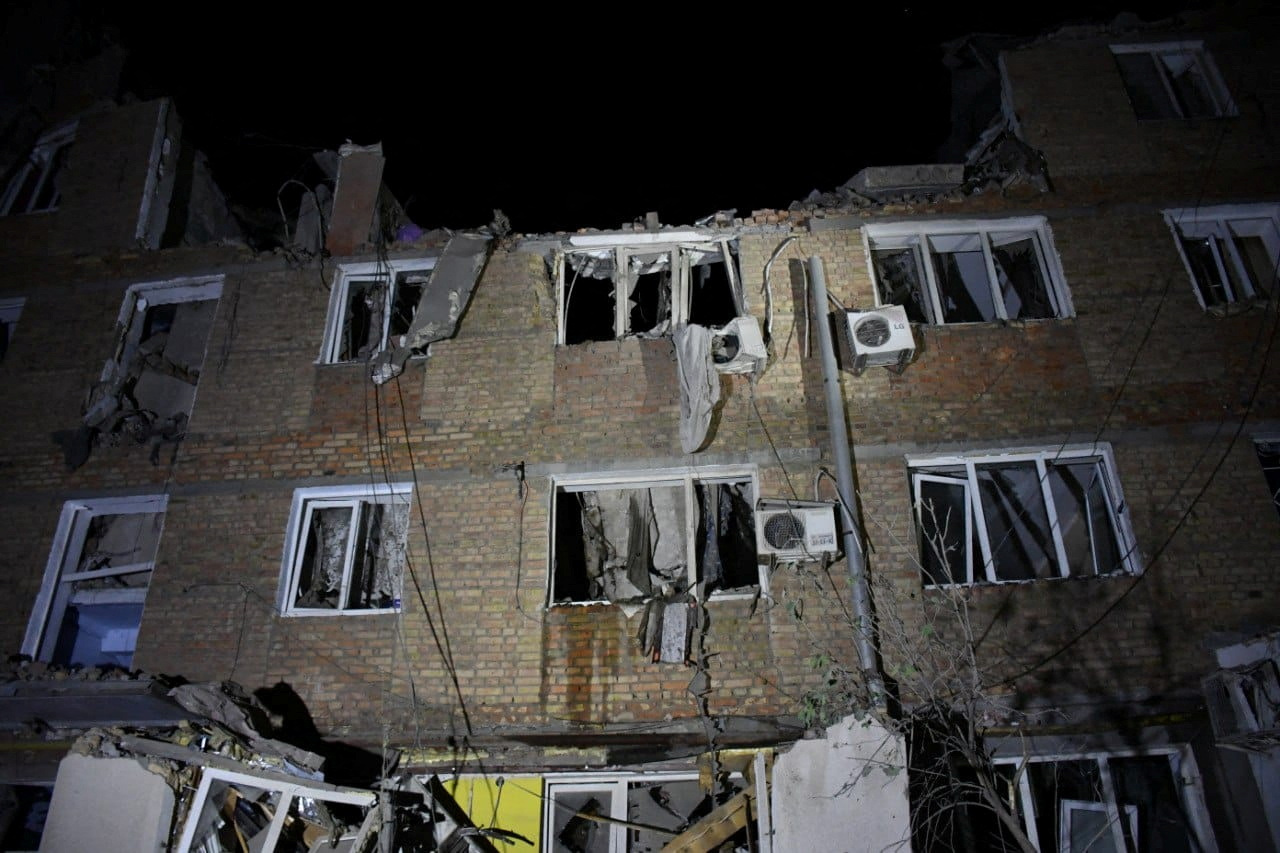 At least 7 people missing in Mykolaiv rubble after shelling, officials say