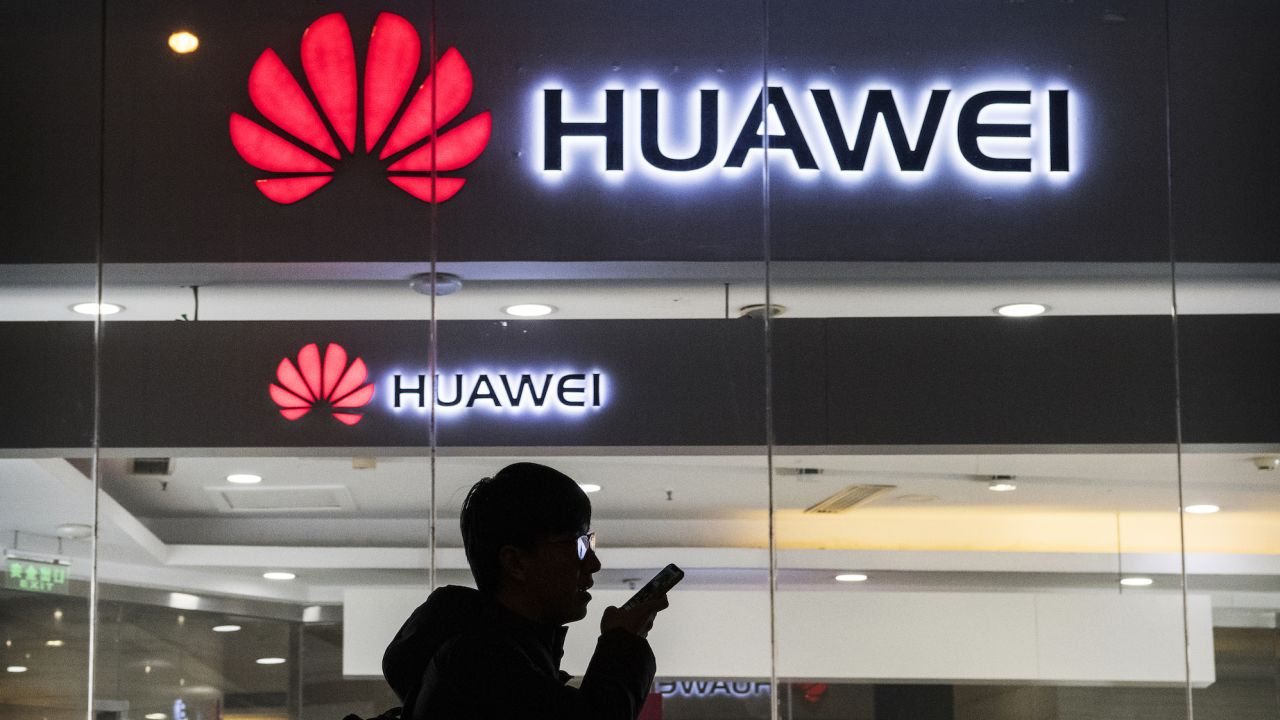 Us Bans Huawei Zte Equipment Sales Amid Chinese Spying Fears Egypt Independent 