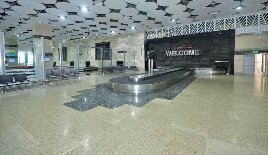 Baggage carousel at the Sphinx International Airport.