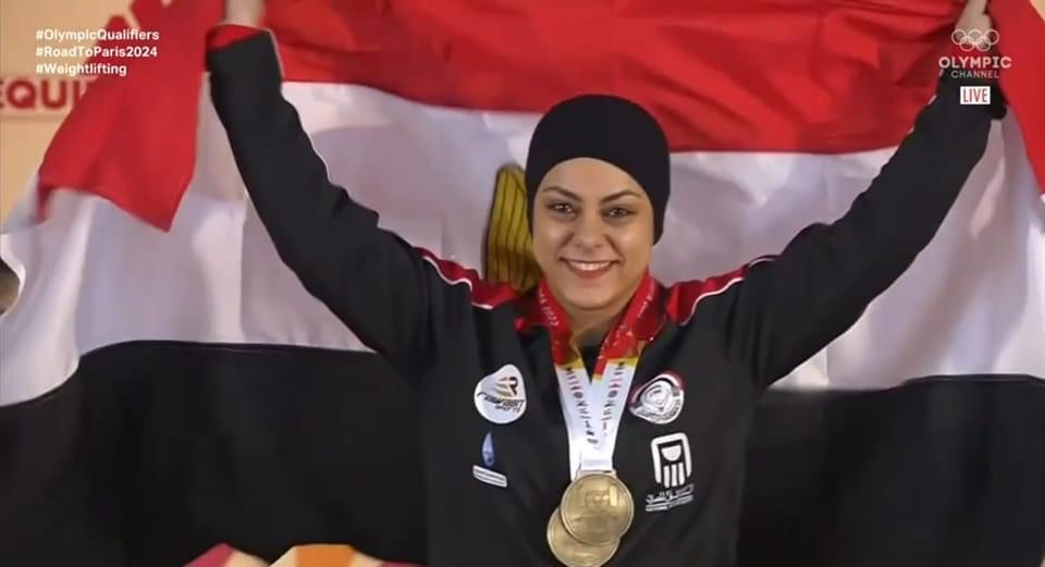 Sarah Samir wins 3 gold medals in IWF World Weightlifting Championships