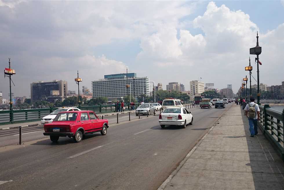 Construction work detours traffic at Giza&rsquo;s 15th May Bridge