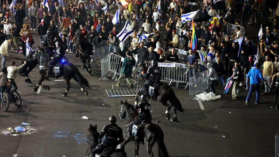 Mass Protests Erupt In Israel After Netanyahu Fires Minister Who ...