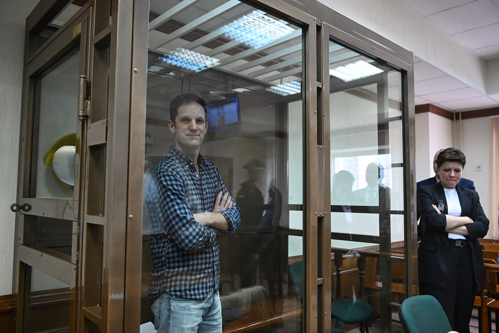 Jailed Wsj Reporter Evan Gershkovich Appears At Moscow Court To Appeal Detention Egypt Independent