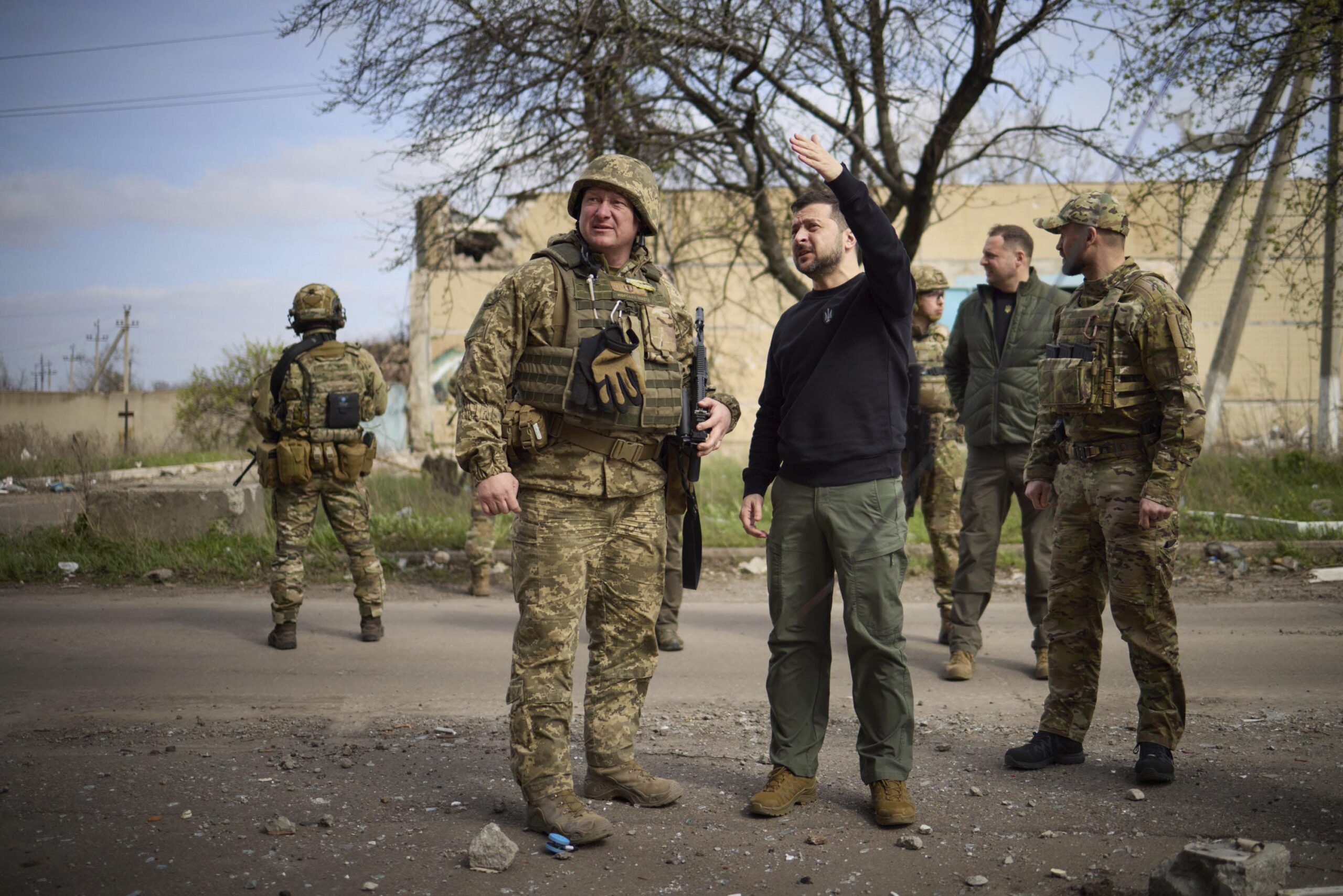 Officials detect shift in Russian focus in Donetsk and use of &ldquo;Syrian tactics&rdquo; in Bakhmut
