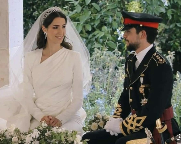 Video: Egypt&rsquo;s first lady attends Jordan&rsquo;s Crown Prince wedding