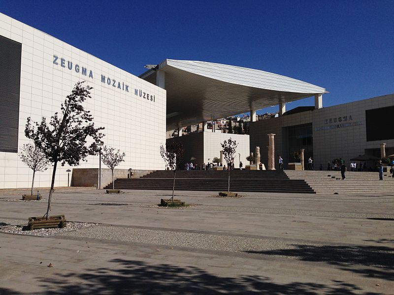 Eski bir Türk şaheseri olan Zeugma Mozaik Müzesi’ni gezin