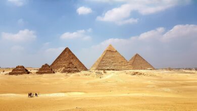 Giza Pyramids by Osama al-Sayed