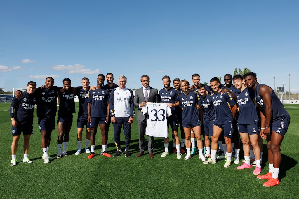 Issam Kazim, Chief Executive Officer of Dubai Corporation for Tourism and Commerce Marketing with Real Madrid's First Men Football Team