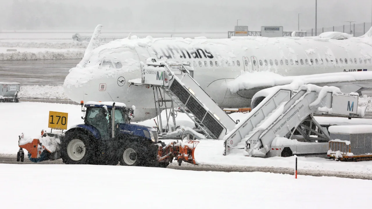 Severe winter storm paralyses Europe, hundreds of flights canceled