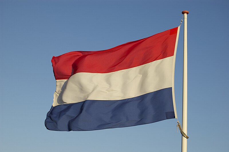 FM discusses with his Dutch counterpart boosting bilateral ties