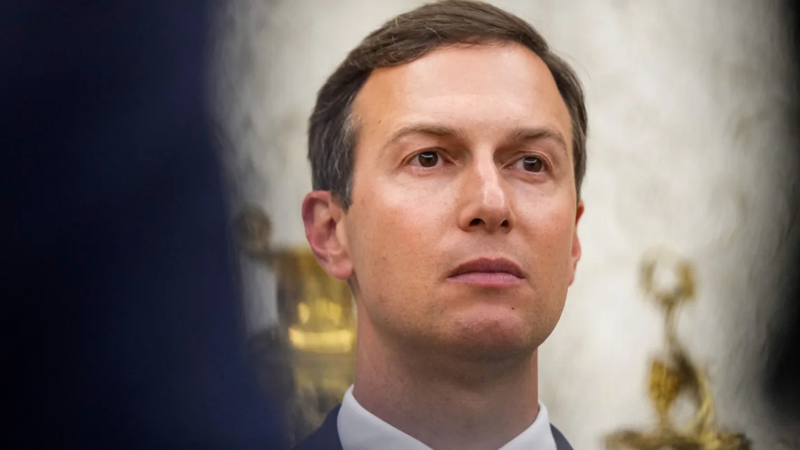 Jared Kushner quietly advising Trump administration ahead of Middle East trip