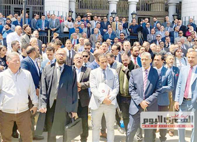 Egyptian lawyers protest increase in court fees