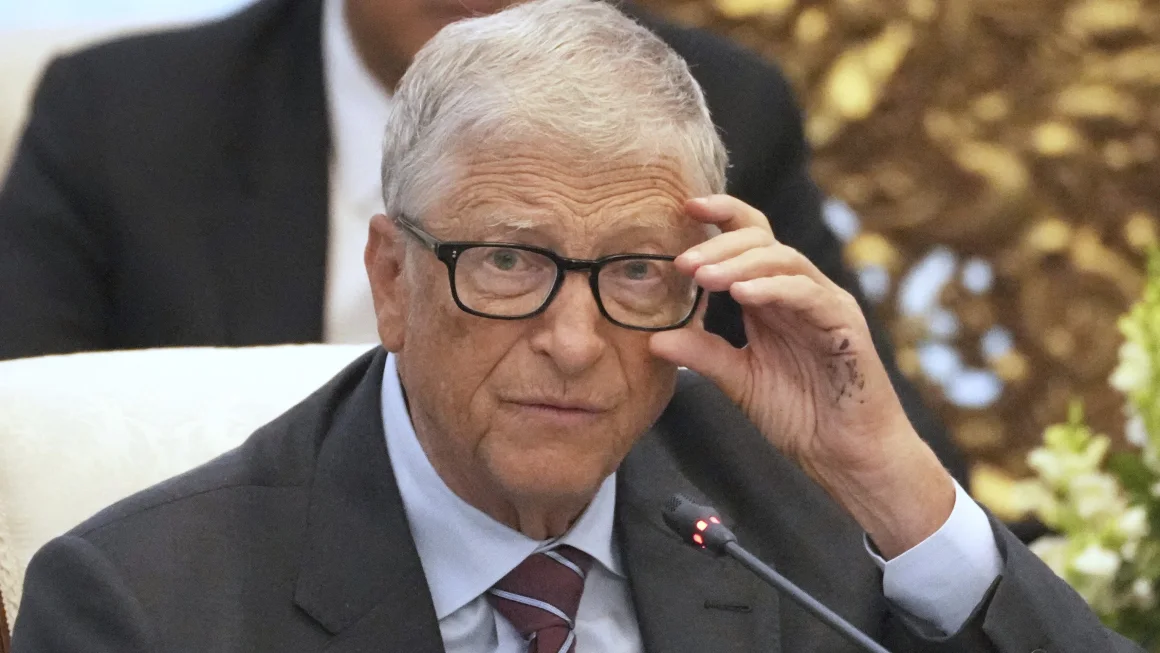 Bill Gates announces plan to give ‘virtually all’ his money away and end the Gates Foundation in 20 years