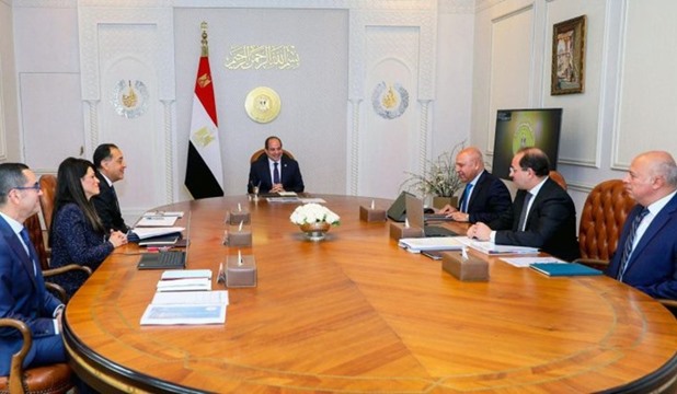 Sisi urges enhancing Egypt’s position as regional hub for foreign investment