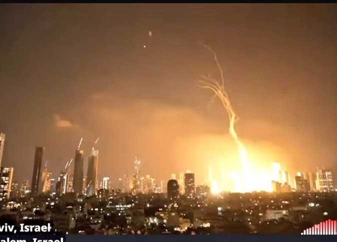 Iran unleashes advanced missile barrage on Israeli cities, escalating regional tensions