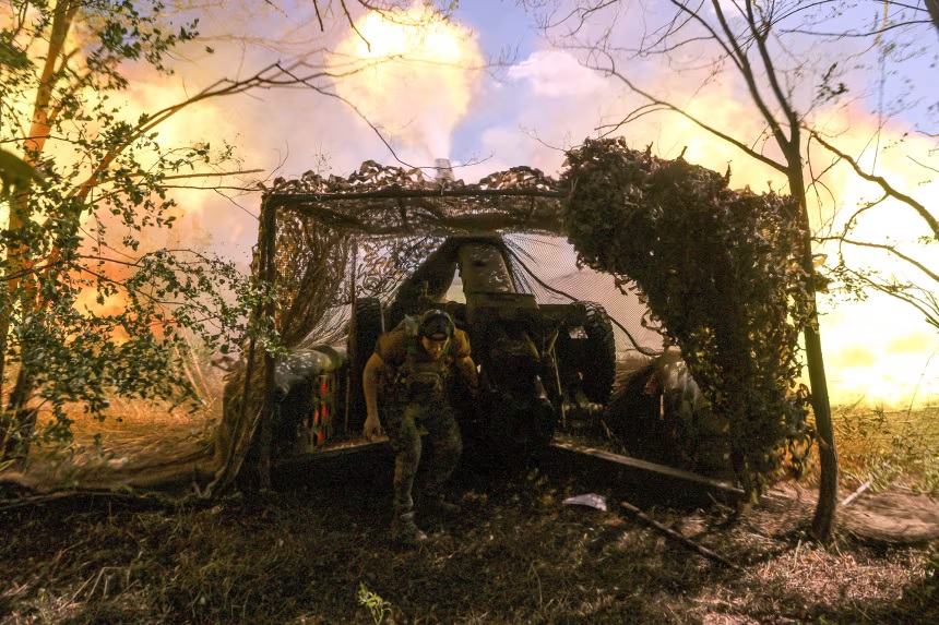 Russian troops pierce Ukraine&rsquo;s patchy defenses in Donetsk, days before Trump-Putin summit