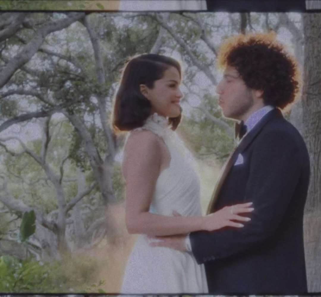 Photos: Selena Gomez shares 1st photos of wedding with Benny Blanco