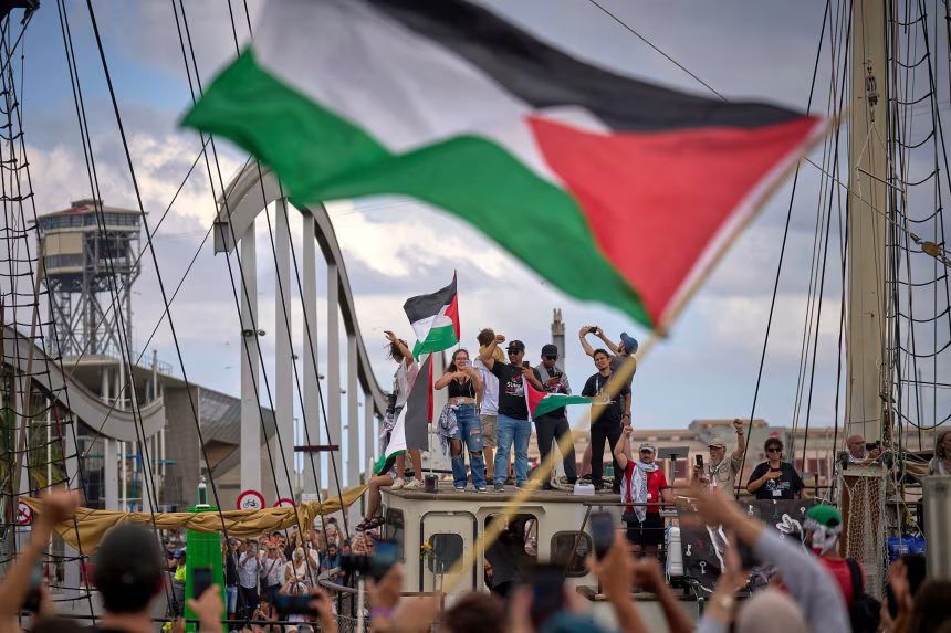 Flotilla leaves Barcelona in biggest attempt yet to break Israeli blockade of Gaza