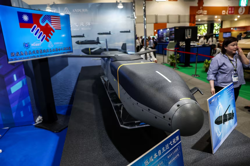 Taiwan unveils first missile jointly developed with American arms company