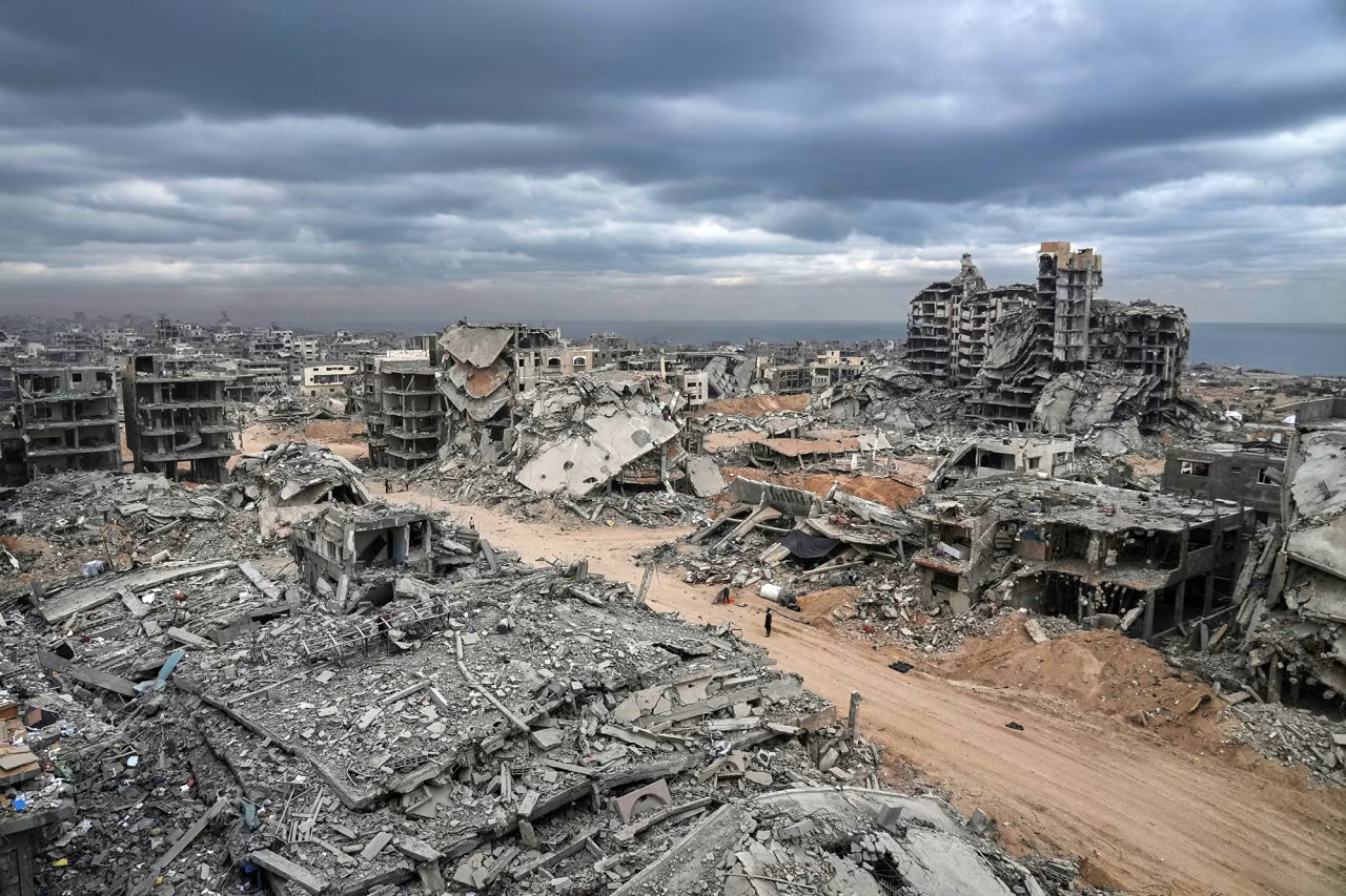 A “ray of light” in Gaza as aid begins arriving, OCHA says