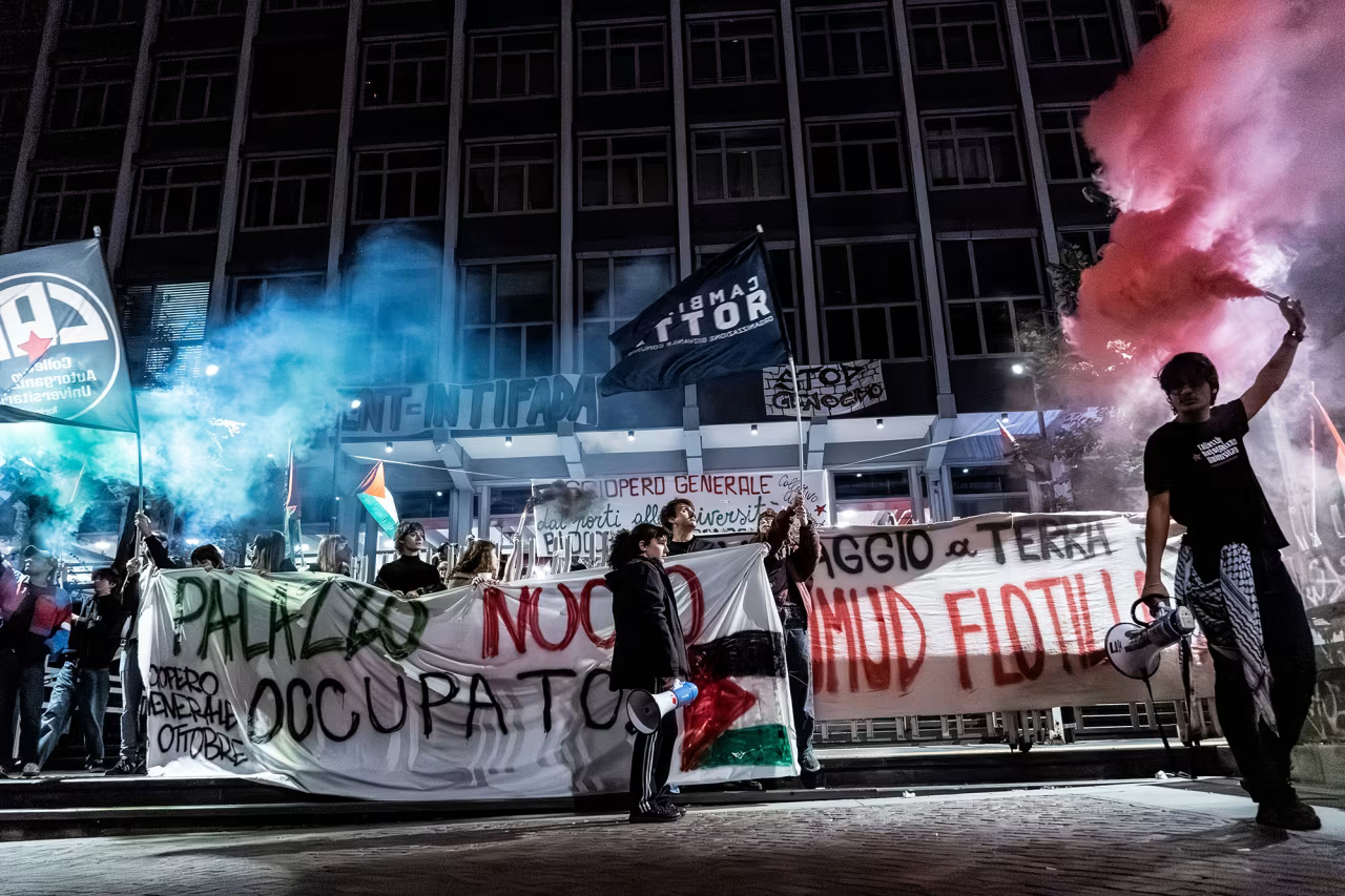 Interception of flotilla sparks global backlash