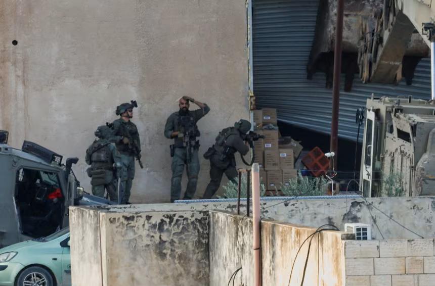 Israeli ​military kills two men in West Bank following &lsquo;surrender procedure&rsquo;