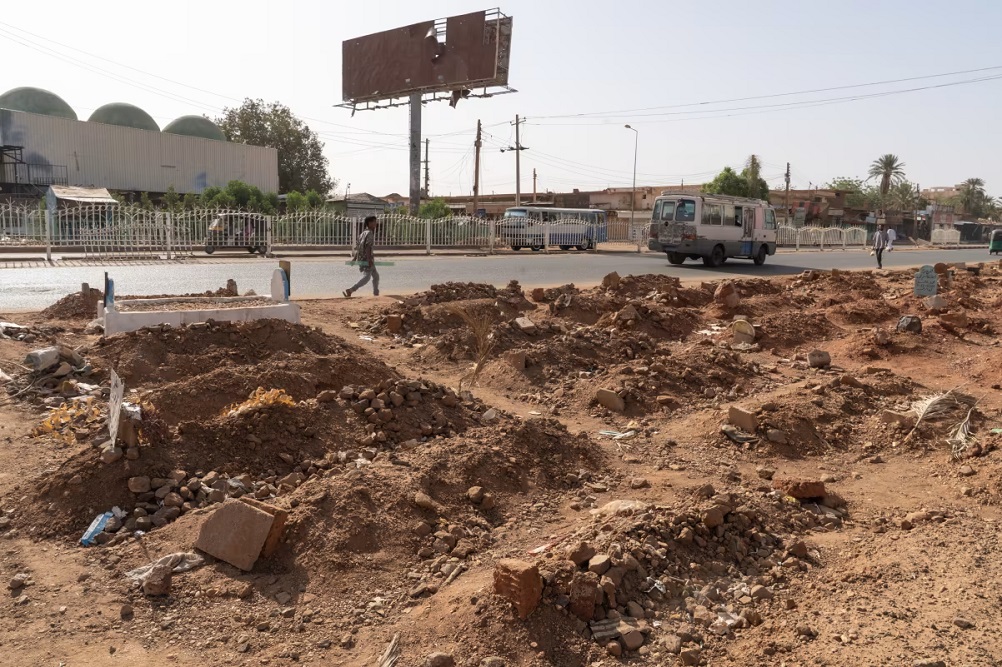 Egypt warns of strong response over Sudan border threats