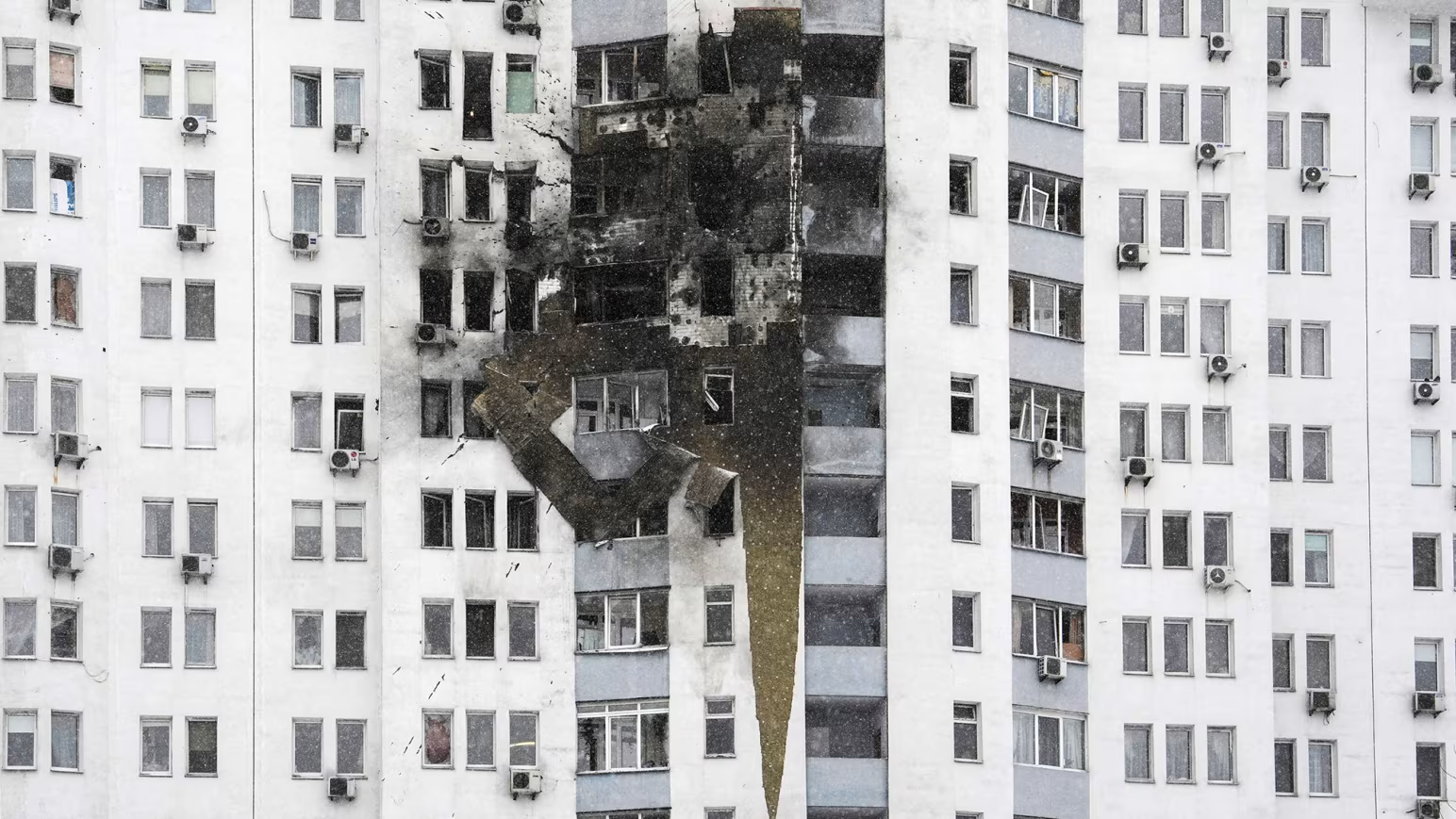 Russia strikes western Ukraine with Oreshnik ballistic missile, one of its most advanced weapons