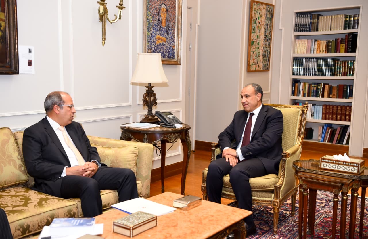 FM praises BUE role in preparing qualified cadres capable of serving Egyptian society