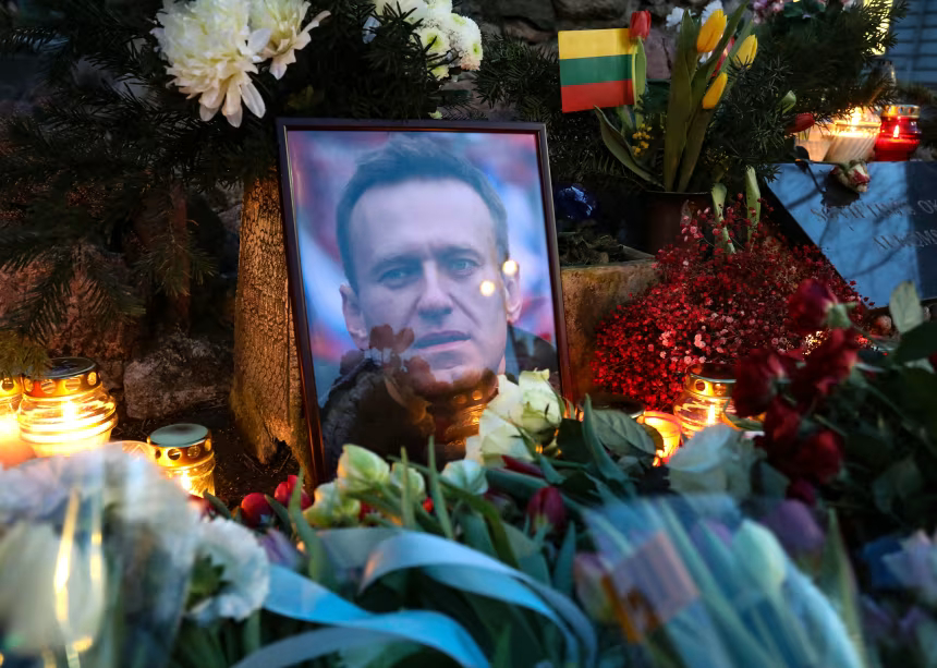 Russian opposition figure Navalny killed by toxin found in poison dart frogs, Europeans say