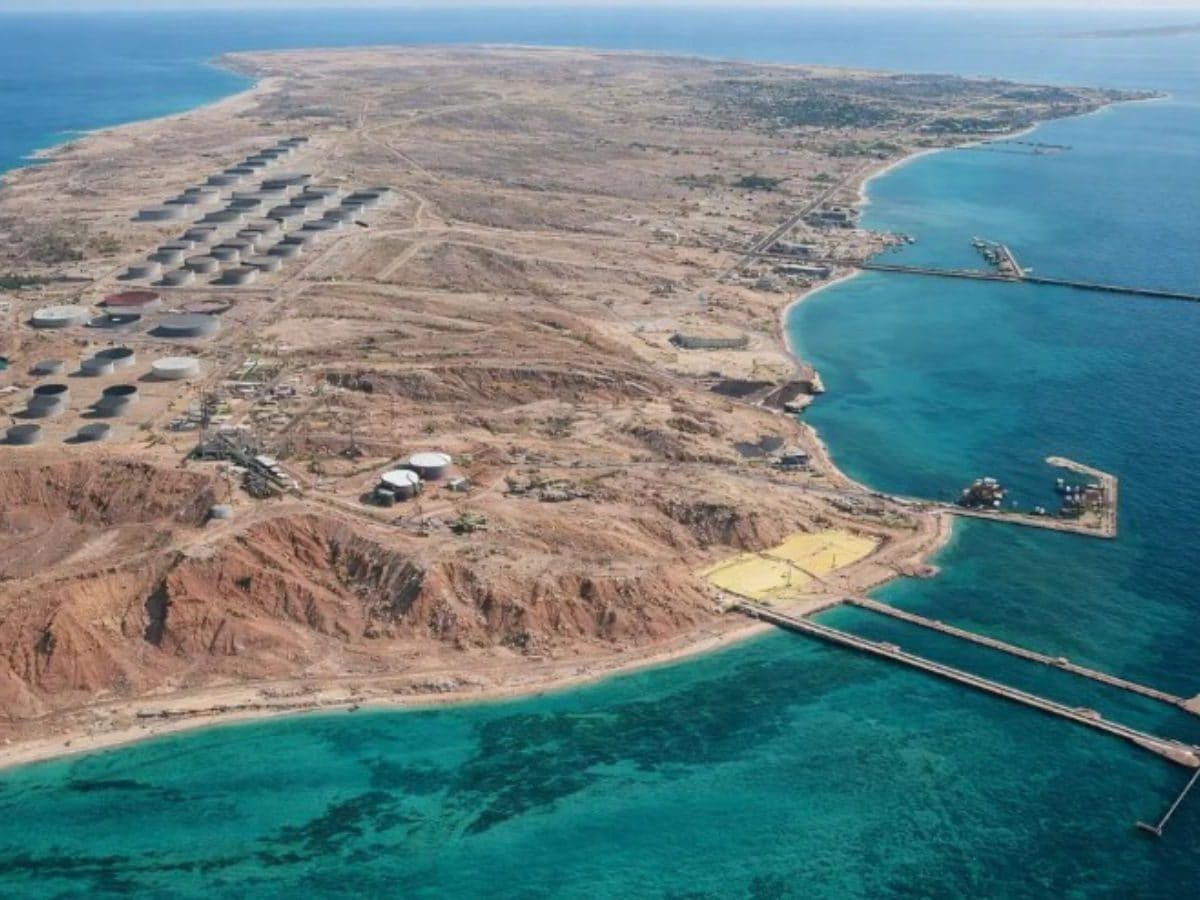 Trump warns US forces could &lsquo;completely destroy&rsquo; every target on Iran&rsquo;s Kharg Island