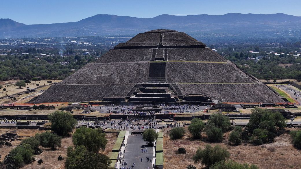 Shooting of tourists at Mexican pyramids shakes country weeks ahead of World Cup