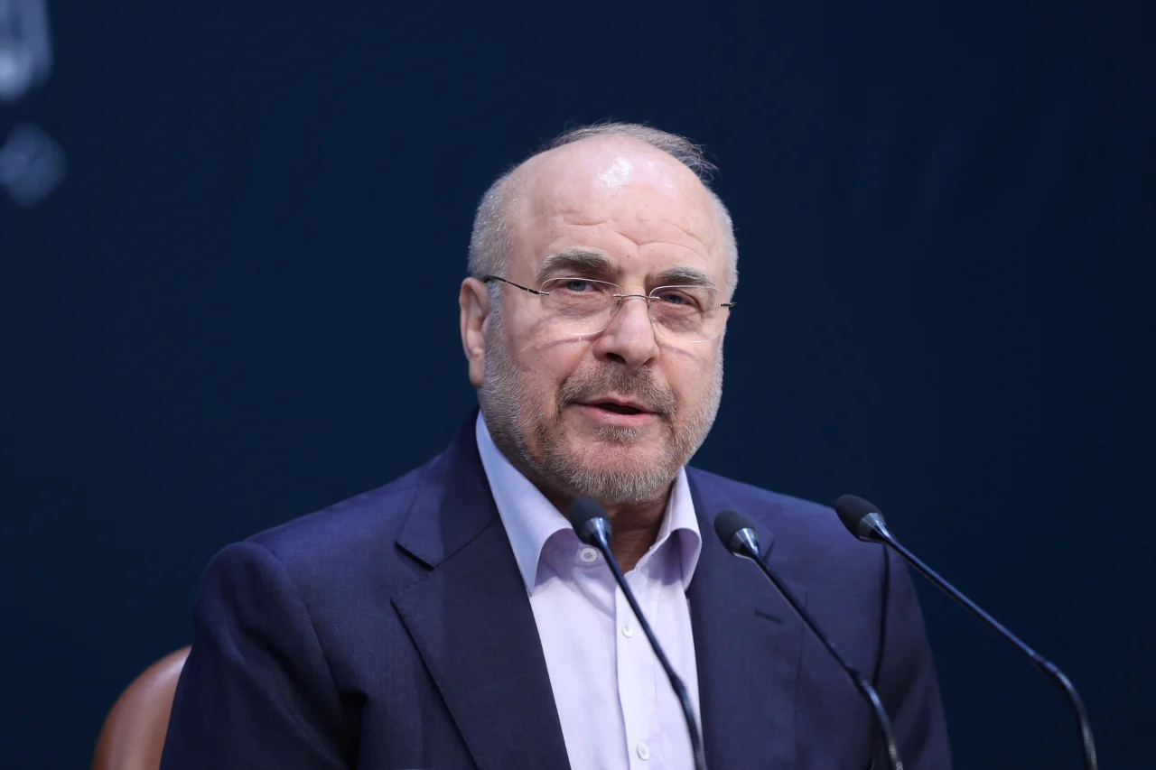 قاليباف الإيراني يحث على الوحدة وسط الانقسامات ويقول إن ترامب يسعى للاستسلام قاليباف الإيراني يحث على الوحدة وسط الانقسامات ويقول إن ترامب يسعى للاستسلام