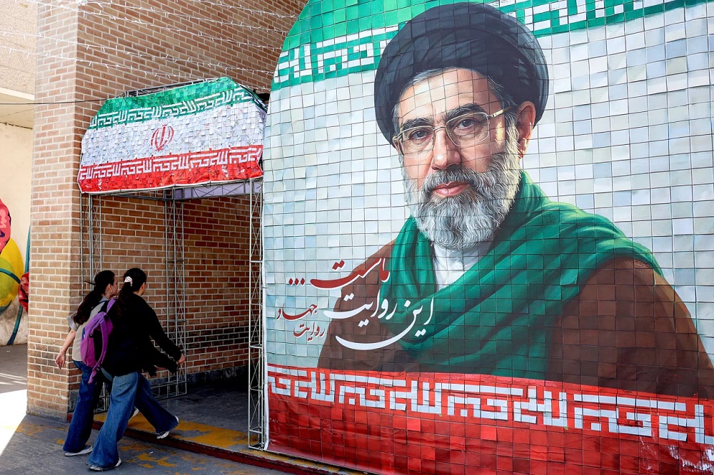 In latest written statement, Iran&rsquo;s supreme leader calls for national unity amid war
