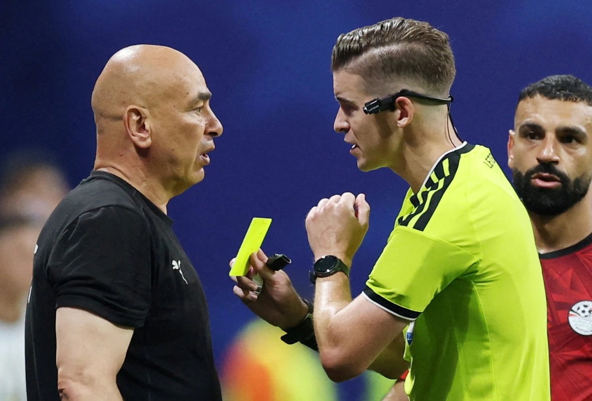 Why was controversial referee Fran&ccedil;ois Letexier kicked from the World Cup?