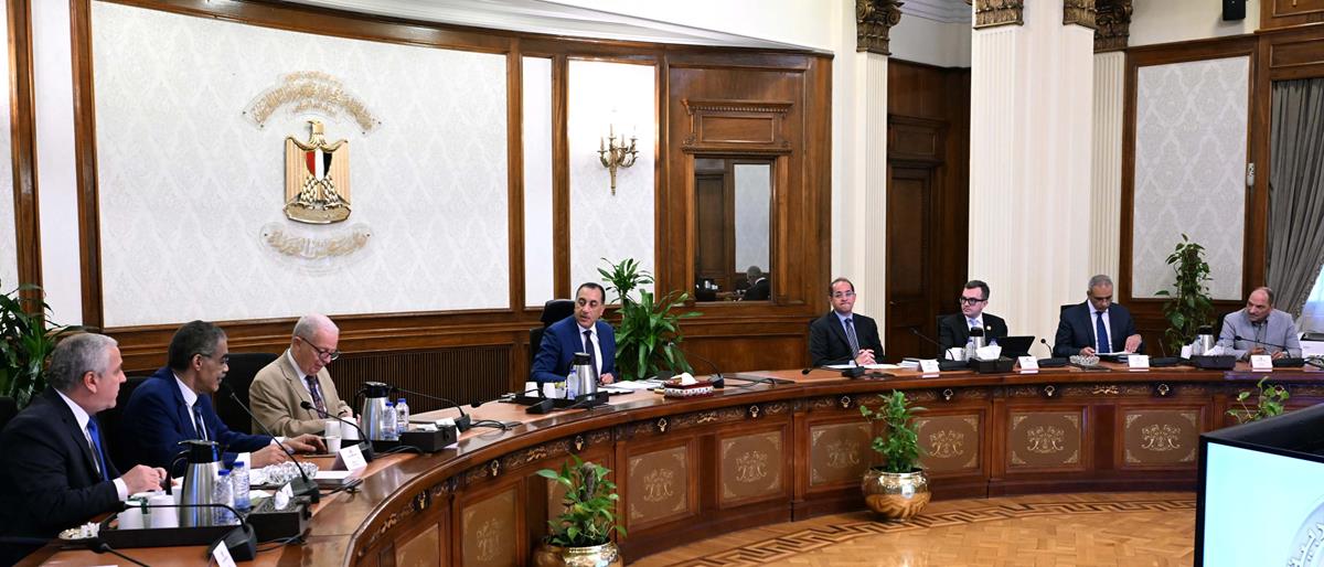 رئيس الوزراء: الحكومة تسعى لتسوية ديون المؤسسات الصحفية المملوكة للدولة رئيس الوزراء: الحكومة تسعى لتسوية ديون المؤسسات الصحفية المملوكة للدولة