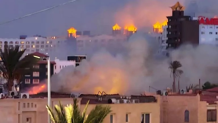 Fire breaks out at Porto Marina al-Alamein promenade