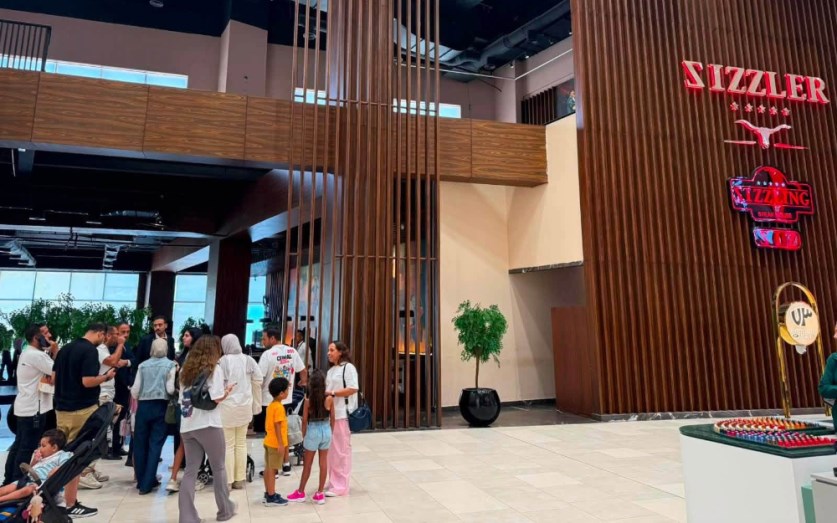 Controversy erupts over prayer at restaurant in Mall of Arabia