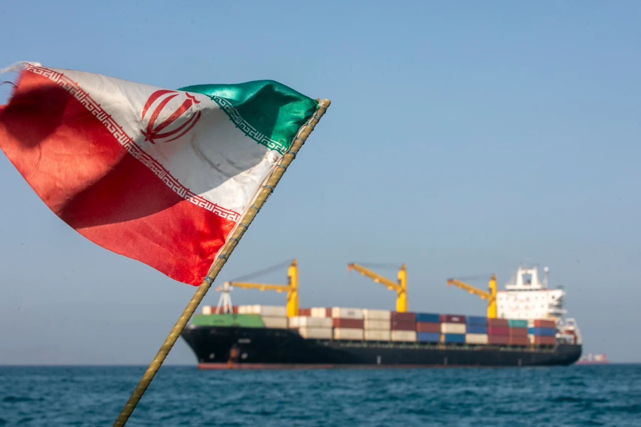 How both Iran and Oman have economic claims to the Strait of Hormuz