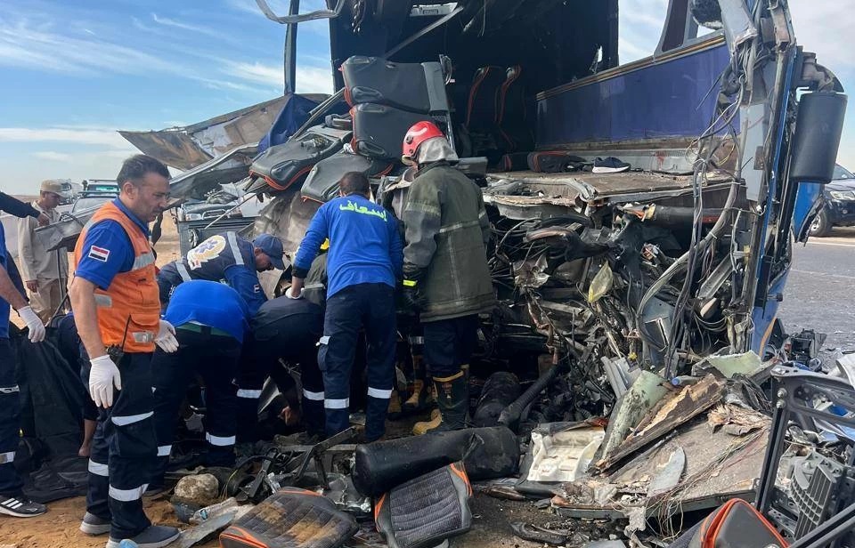 Up to 12 Dead and 30 Injured in Collision on Assiut Western Desert Road
