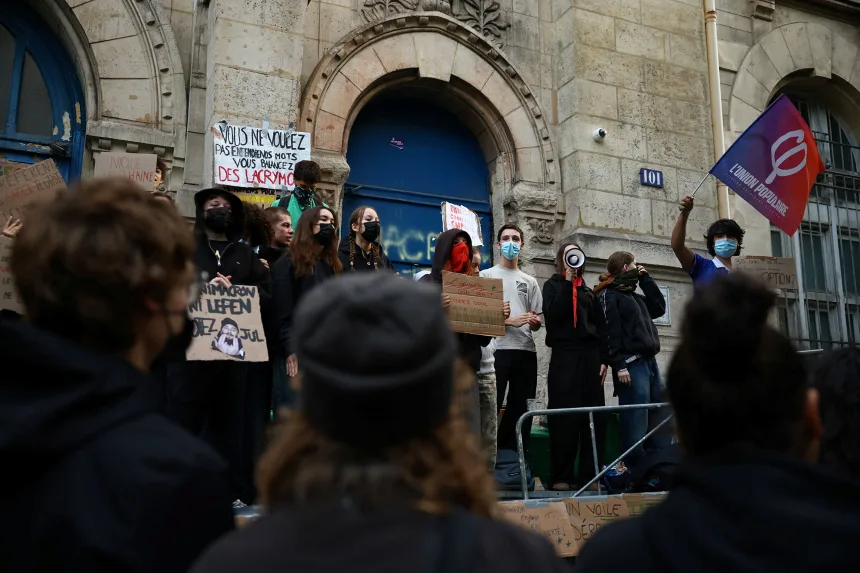 Police and high school students clash across France in protests over underfunded education Police and high school students clash across France in protests over underfunded education